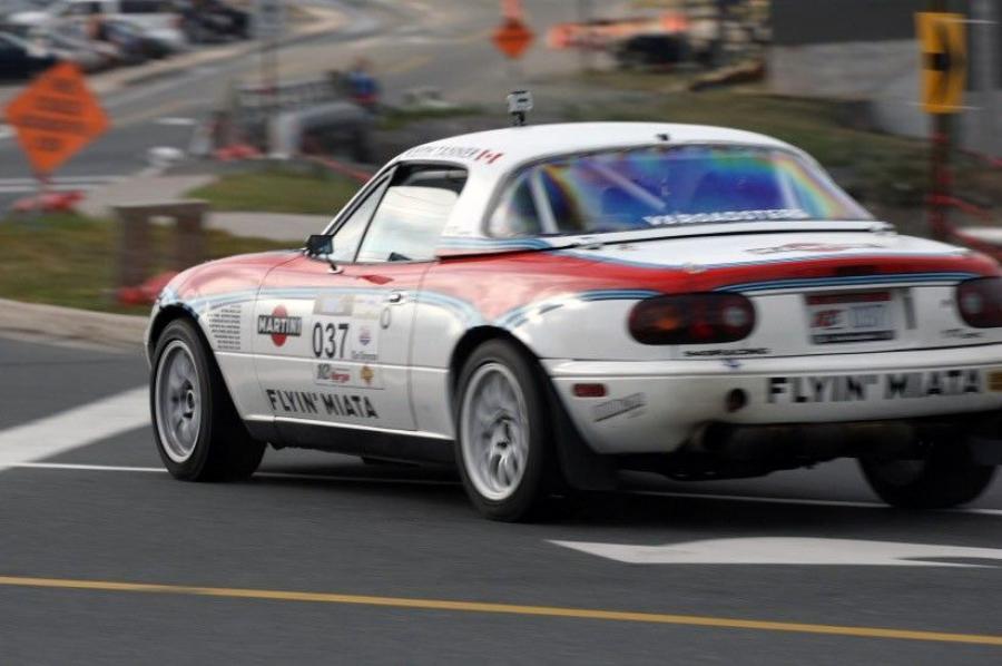  Mazda Flyin Miata V8 Targa MX-5 Miata 2011 года  (фото 12 из 15)